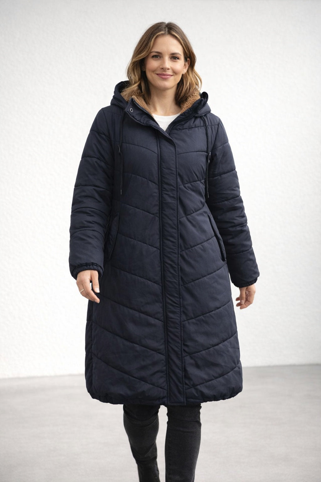 Parka Larga Acolchada Mujer con Capucha