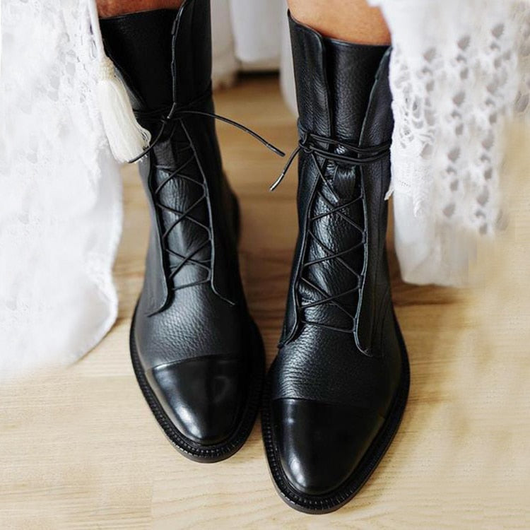 Botas Planas de Piel con Cordones Mujer Caña Media