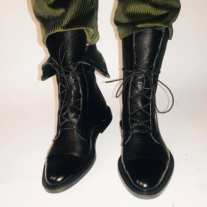 Botas Planas de Piel con Cordones Mujer Caña Media